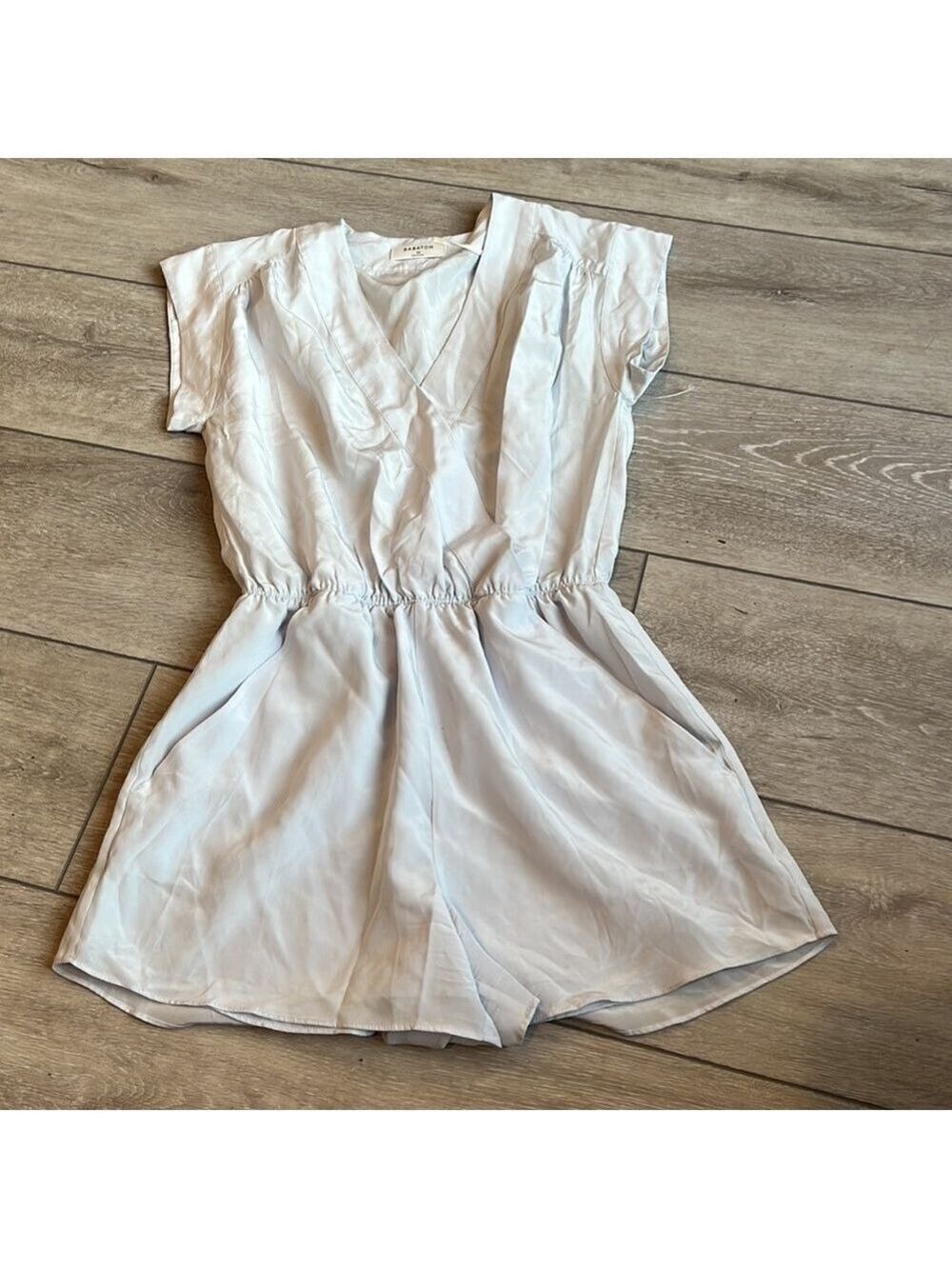 Babaton Aritzia light blue silk wrap style romper with pockets size xs - Picture 3 of 9
